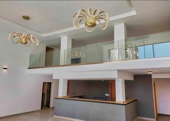 Appartement F4 Meuble A Dakar